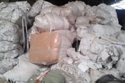 Kinh hoàng khăn giấy trôi nổi